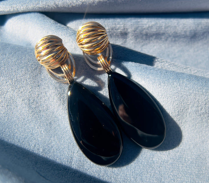 1980’s Vintage Onyx Dangle Earrings in 14k Yellow Gold