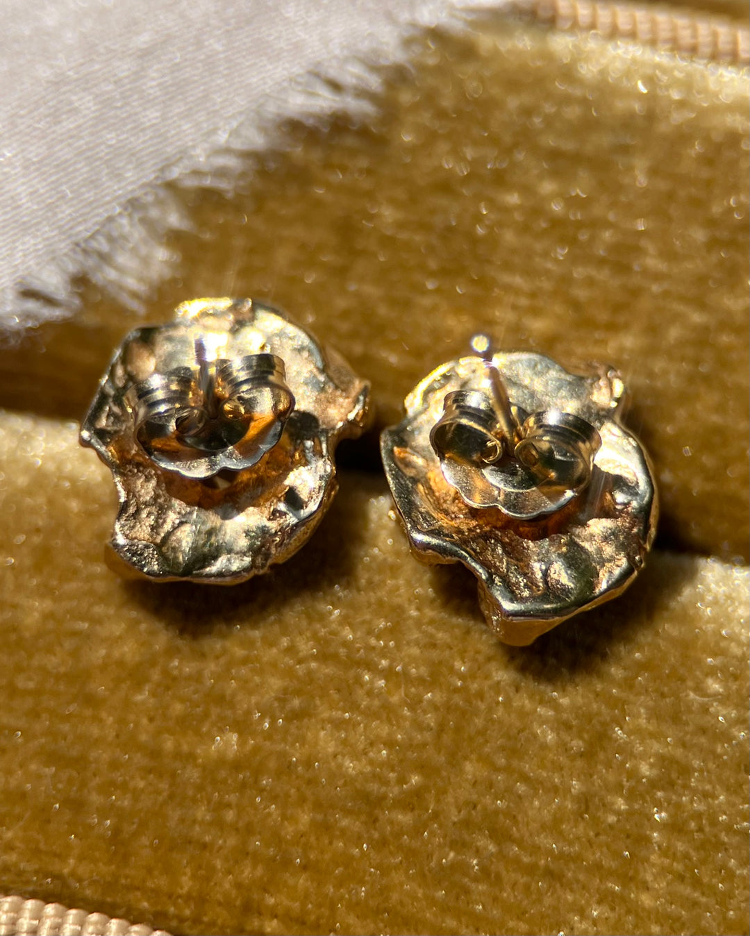 Vintage 1/5 Carat tw Diamond Nugget Earrings in 14k Yellow Gold