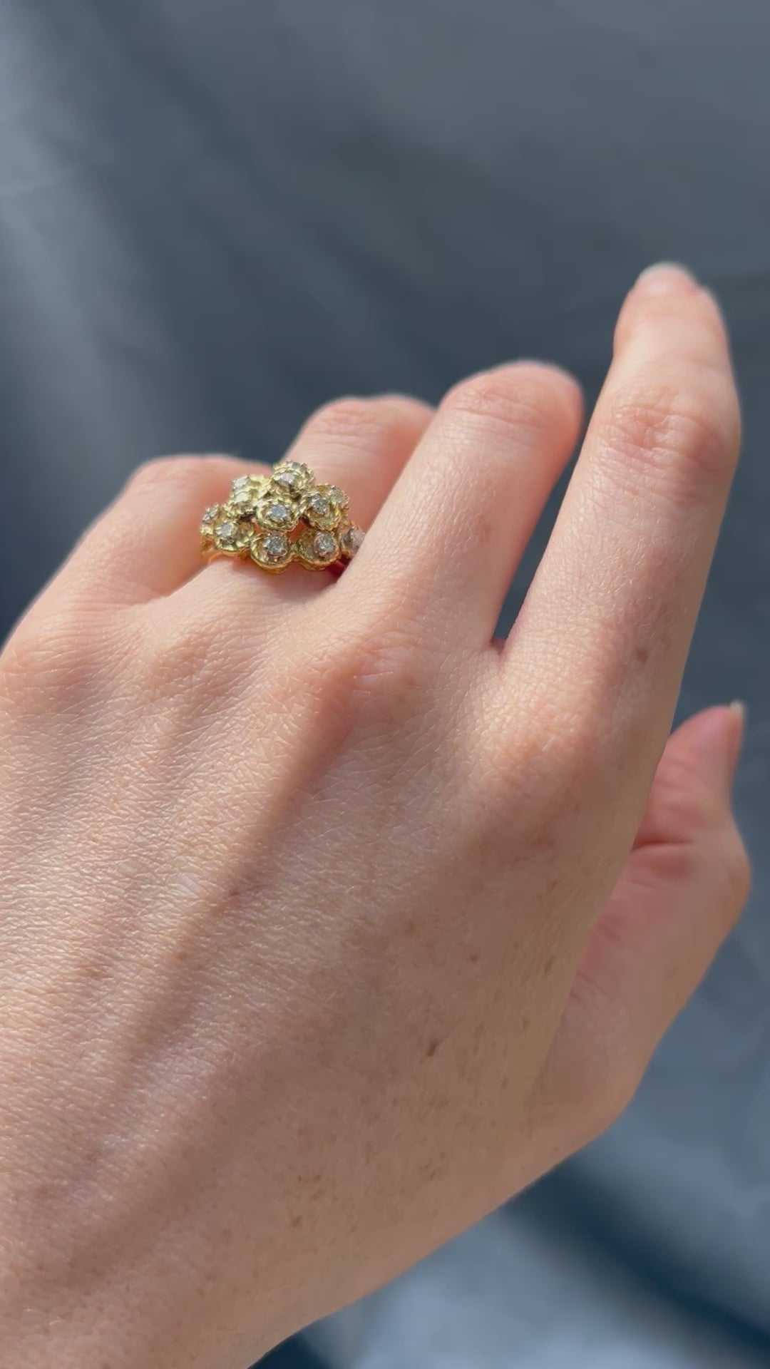 Over 5/8 Carat tw Swirling Diamond Cocktail Ring in 18k Yellow Gold