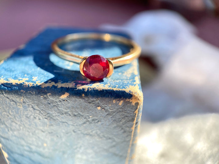 Semi-Bezel Minimalistic Set Ruby Solitaire Ring in 14k Gold