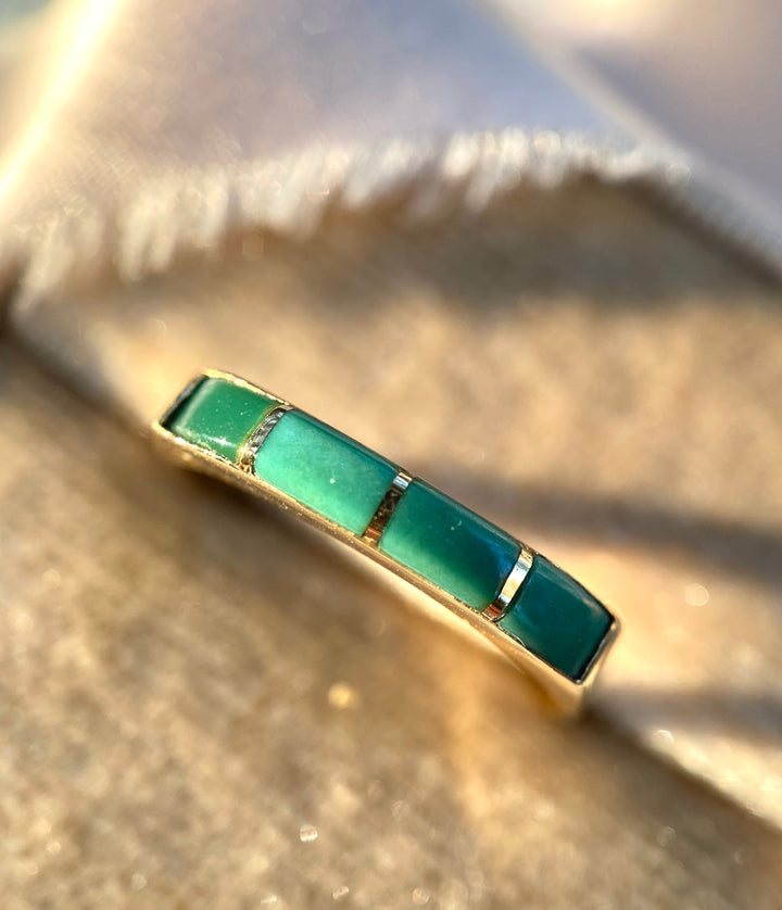 Signed Vintage Native American Turquoise Inlay Ring in 14k Yellow Gold